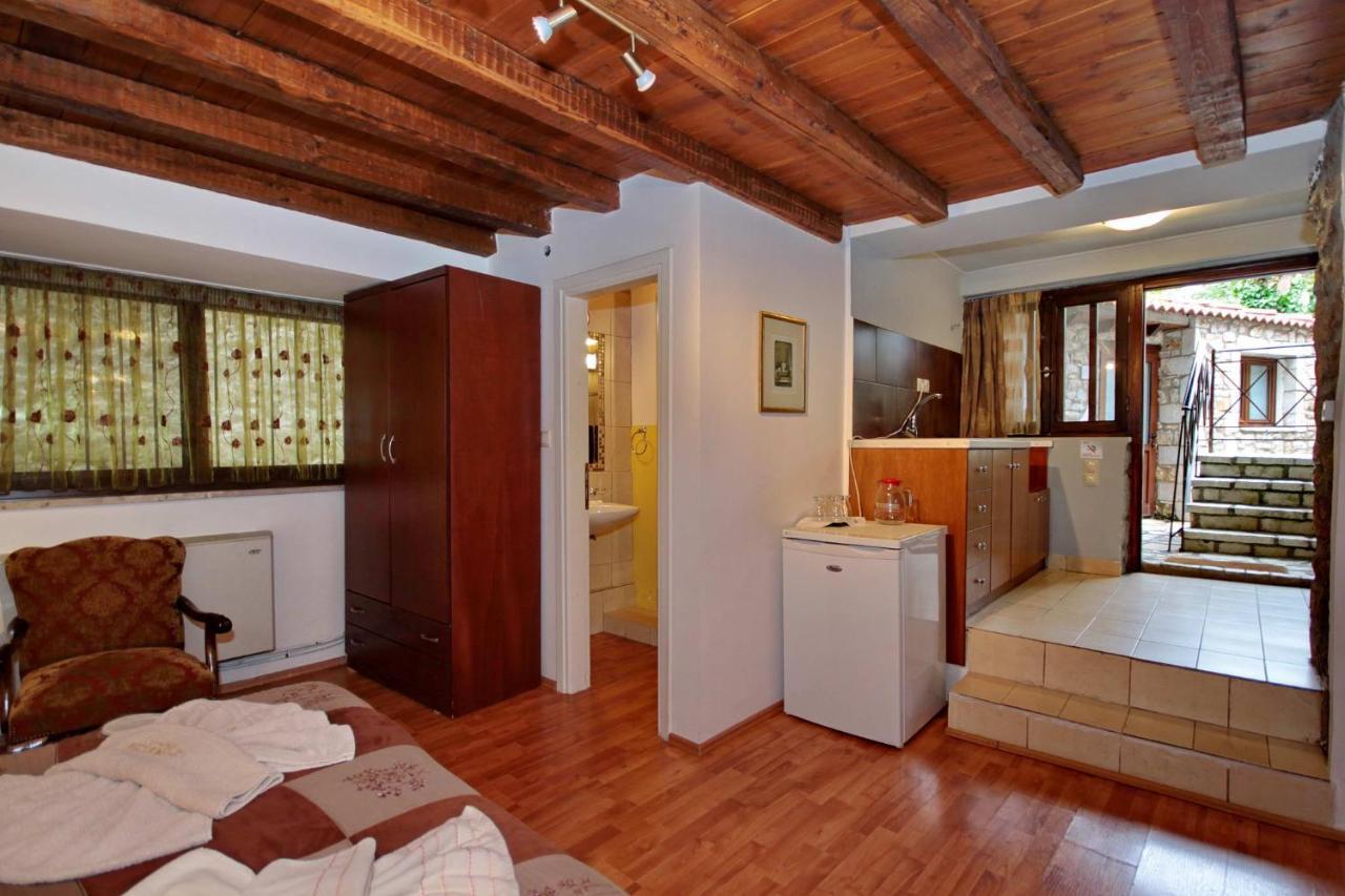 Guesthouse สเตมนิตซา ภายนอก รูปภาพ